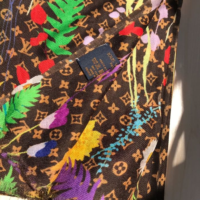 Louis Vuitton Scarf LV00076